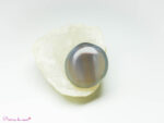 galet en agate grise