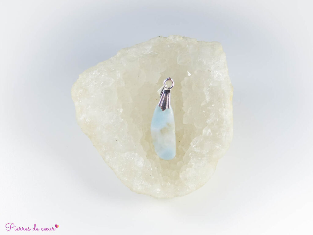 pendentif en larimar