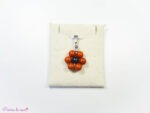 Pendentif fleur en Jaspe rouge et Obsidienne neige